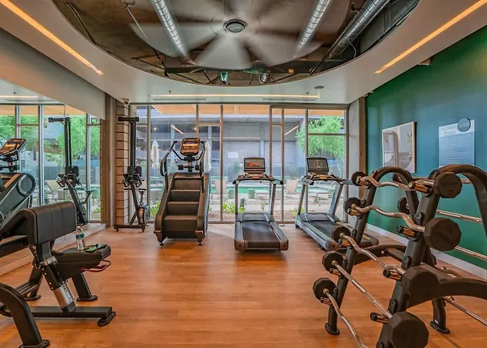 Apartamento Spacious 2br With Gym Pool Parking