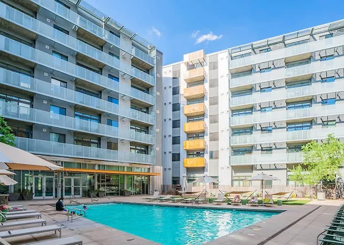 Apartamento Spacious 2br With Gym Pool Parking