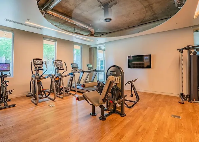 Apartamento Spacious 2br With Gym Pool Parking