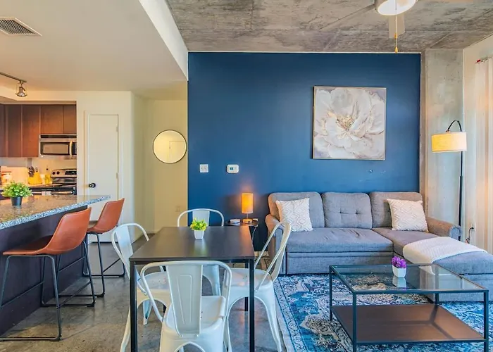 Spacious 2br With Gym Pool Parking